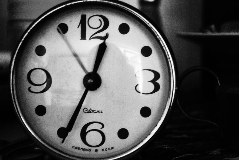 service-apres-vente_horloge_montre_train_retard_remboursement_passager